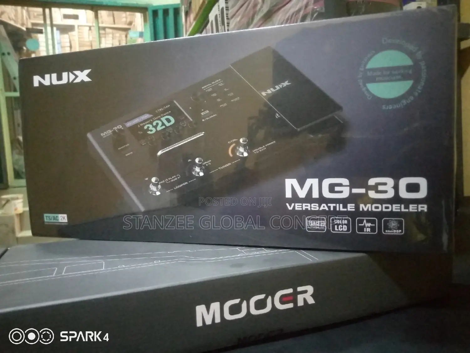 Nux Mg-30 Multi-Effects Pedal Guitar/Bass