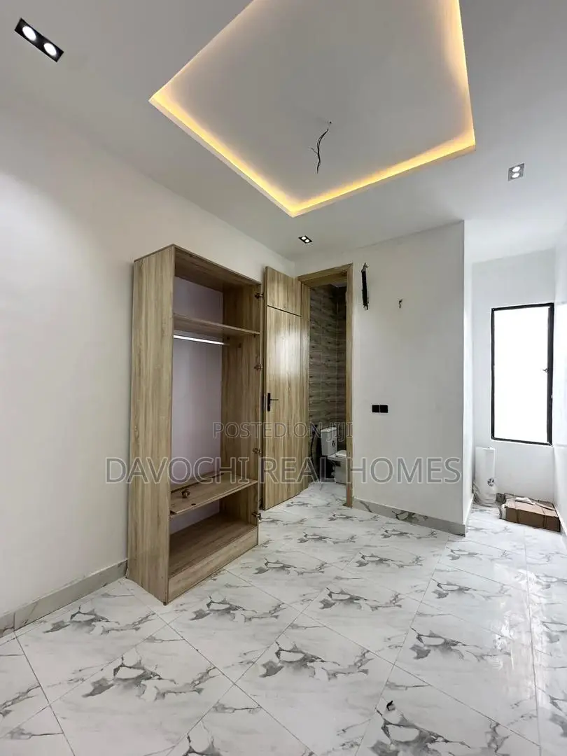 4bdrm Duplex in Chevron Drive, Lekki for rent