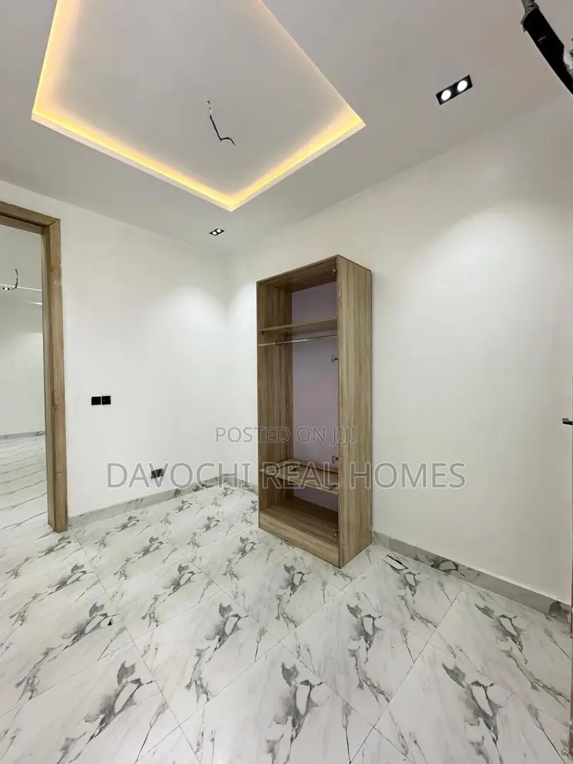 4bdrm Duplex in Chevron Drive, Lekki for rent