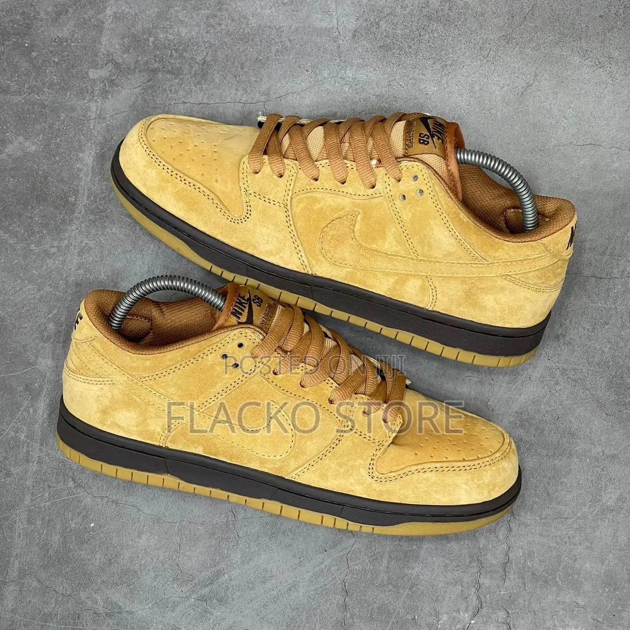 Original Nike Sb Dunk Low Wheatmeal Sneakers
