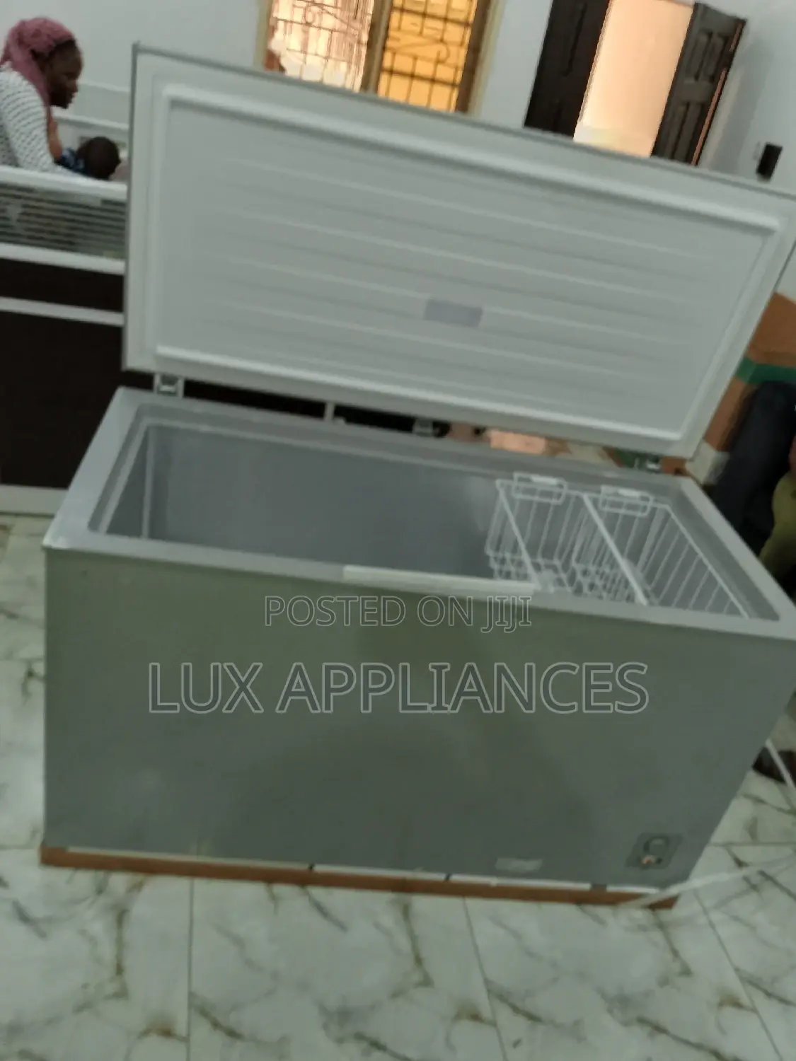 Hisense FC55DD 420ldouble Door Chest Freezer
