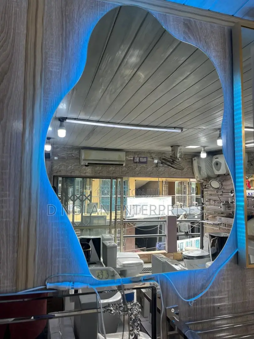 3 Light Luxury Led Mirror