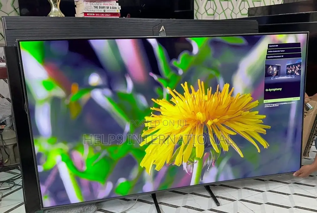 2023 Latest 65" Samsung QLED Q70C Airslim Series Nj