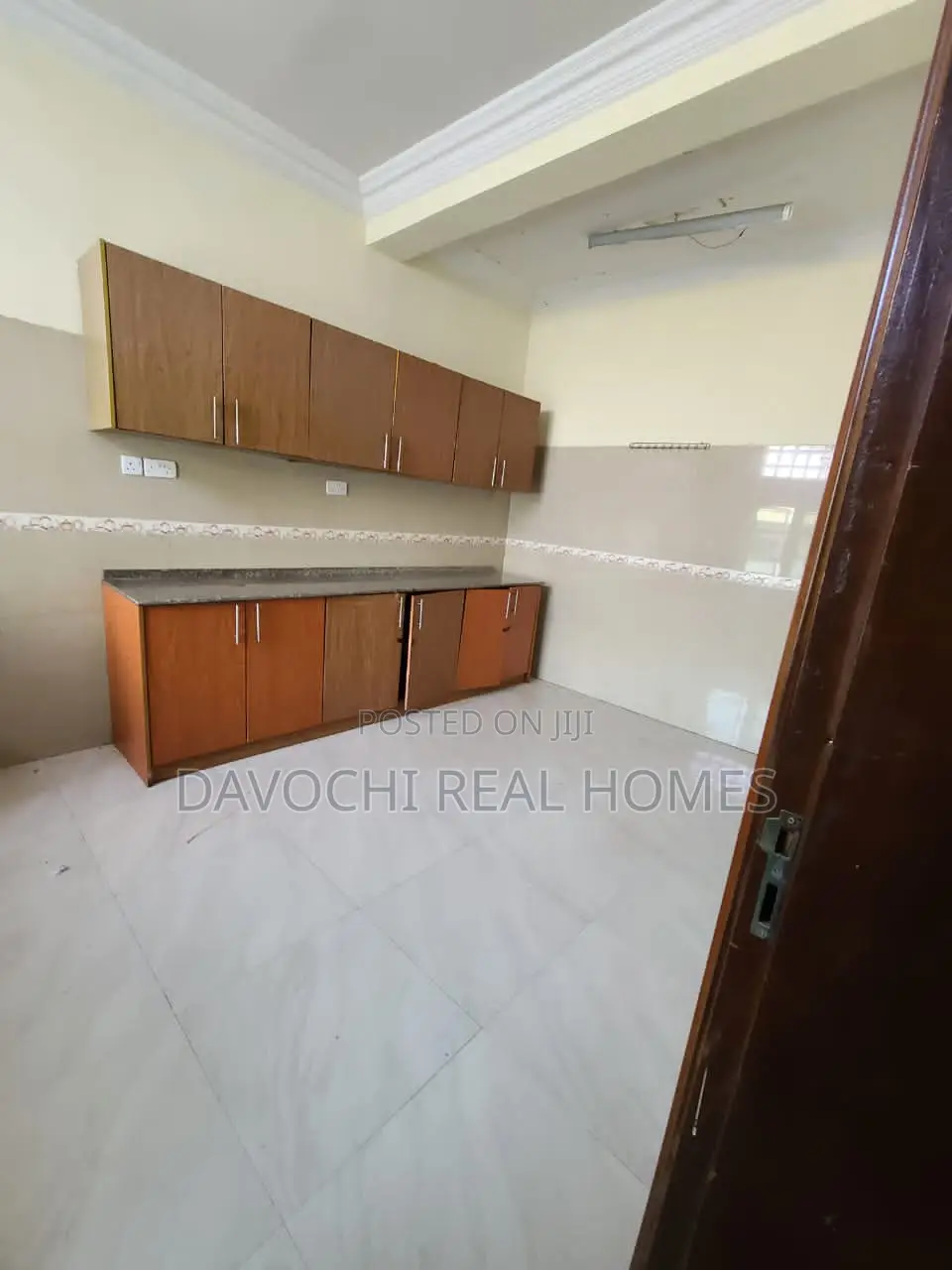 3bdrm Apartment in Lekki Phase One for rent