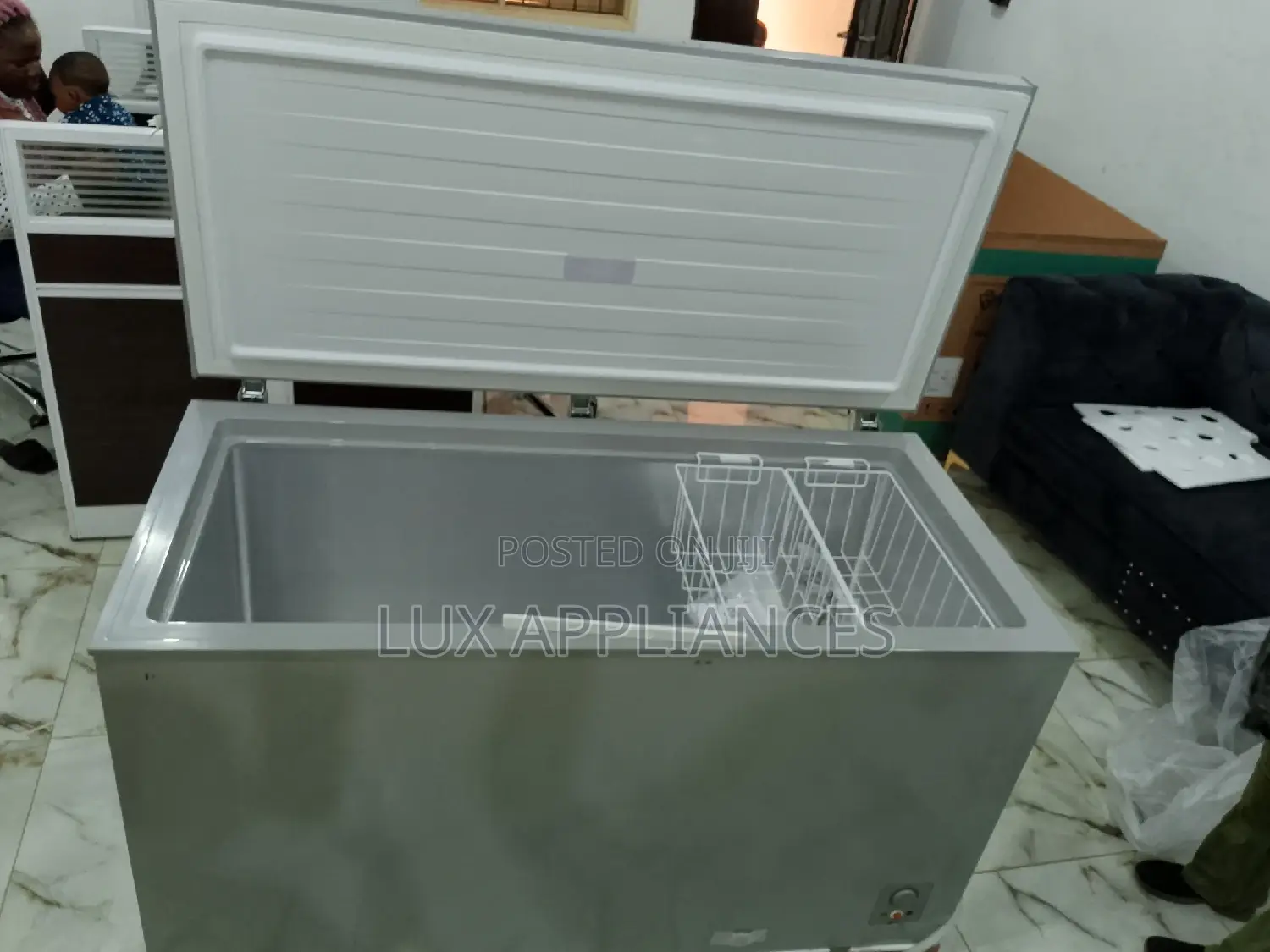 Hisense Freezer 420L FRZ Fc 55dd Brand New