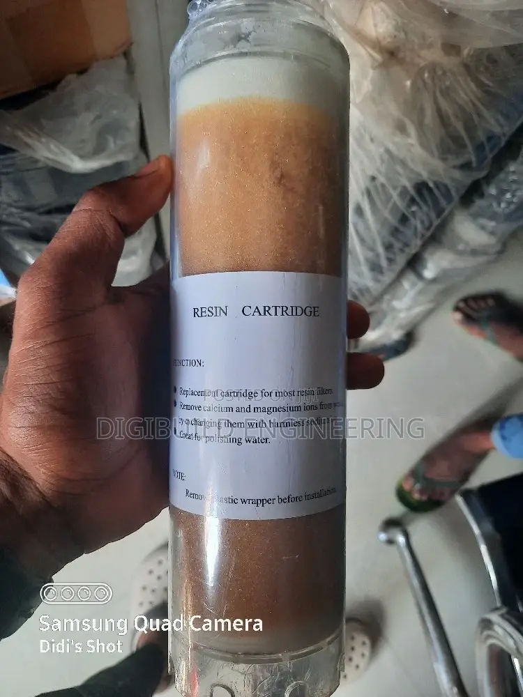 Water Filter Housing With Resin Cartridge