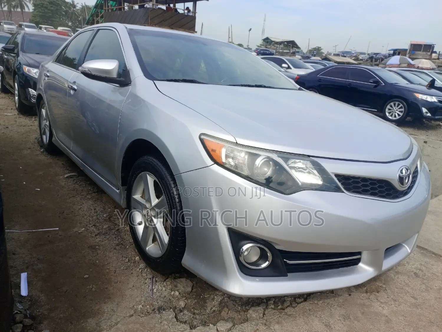 Toyota Camry 2013 Silver