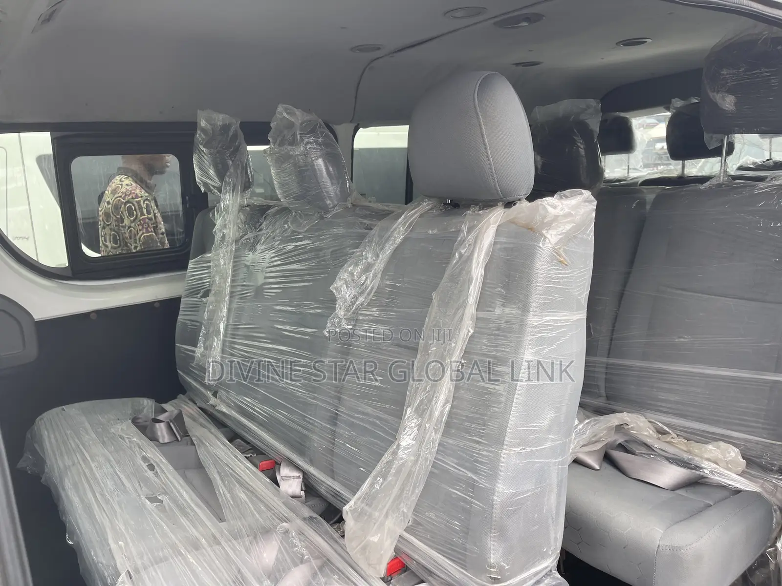 Toyota HiAce 2015 White
