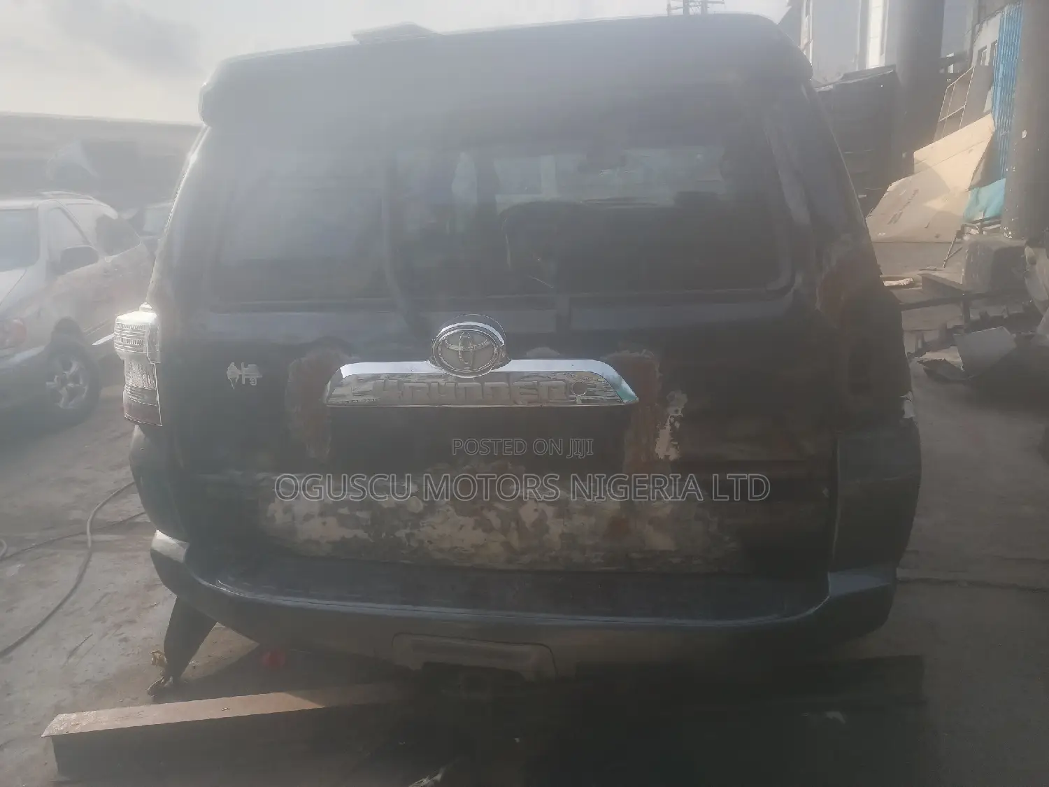 4-Runner 2003-2006 Upgrade to 2018 Model Outside