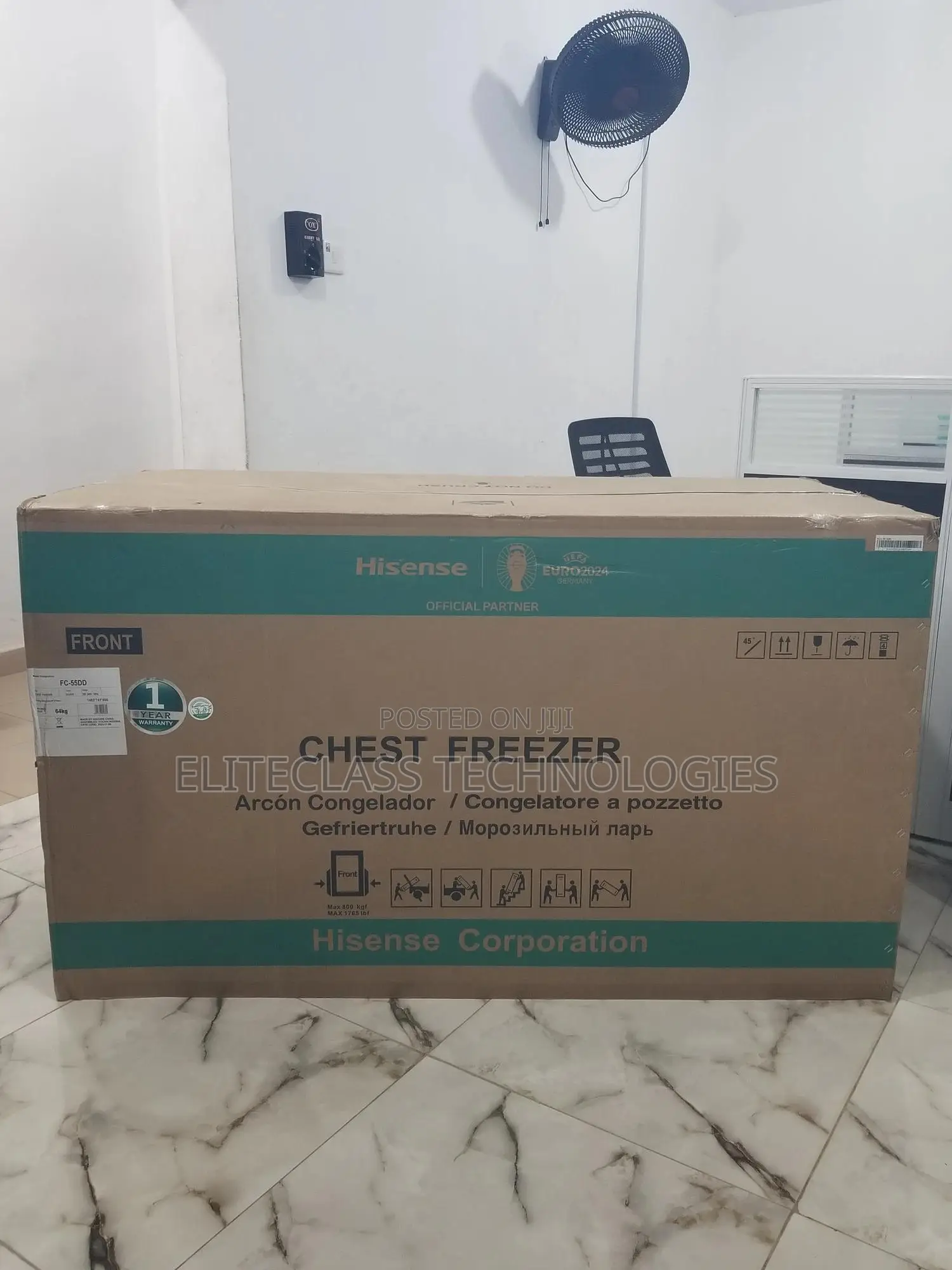Hisense FC 55DD 420 Litres Chest Freezer.