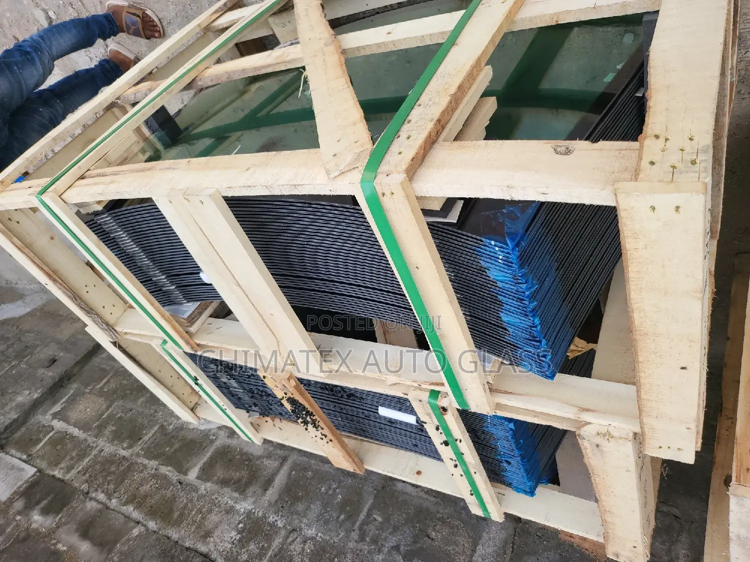 New Stock Offloaded Windscreen Glass All Kinds