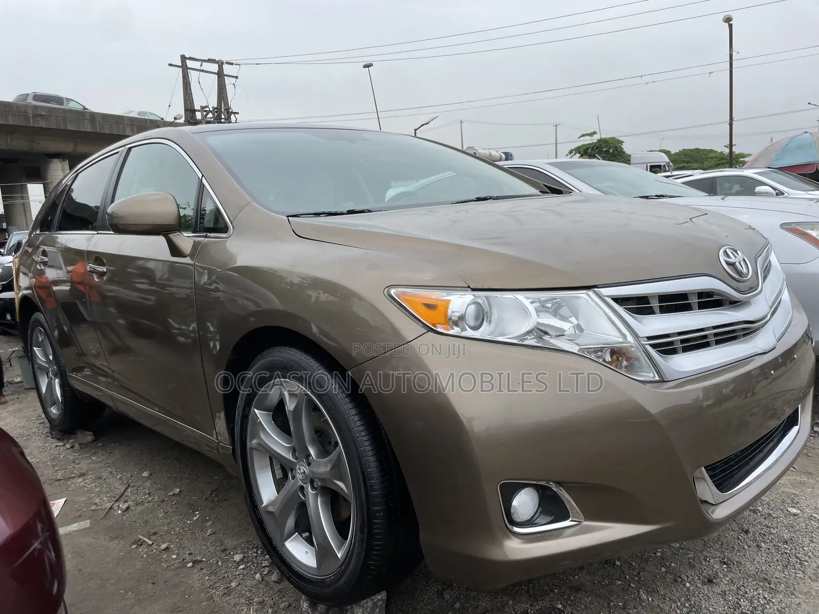 Toyota Venza V6 AWD 2012 Gold