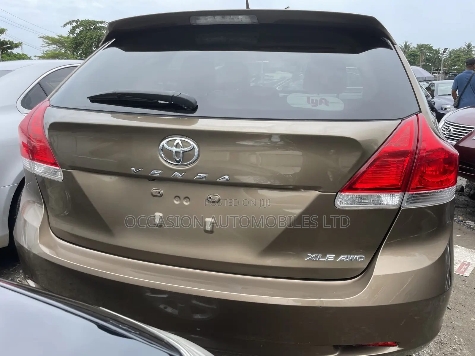 Toyota Venza V6 AWD 2012 Gold