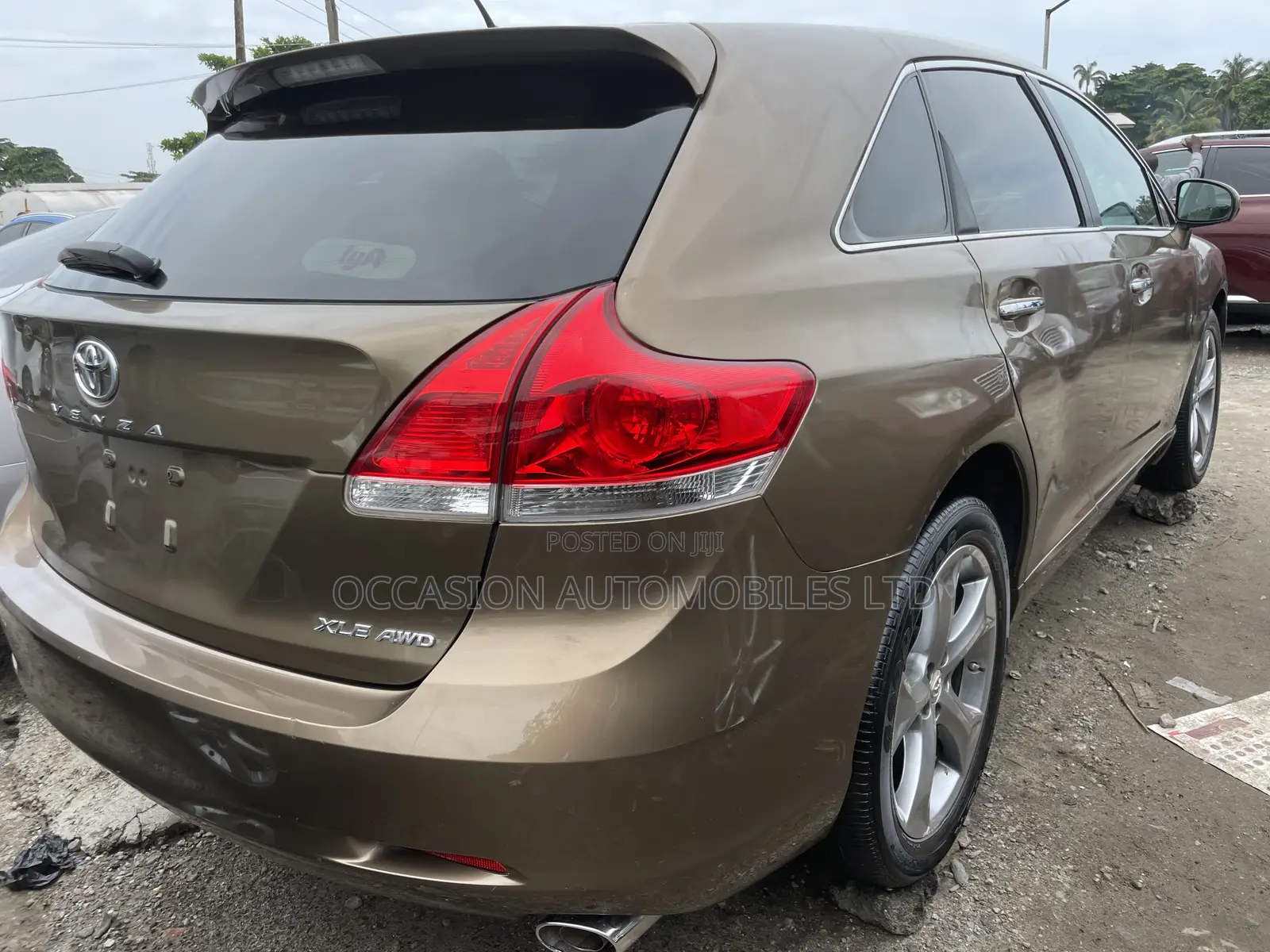 Toyota Venza V6 AWD 2012 Gold