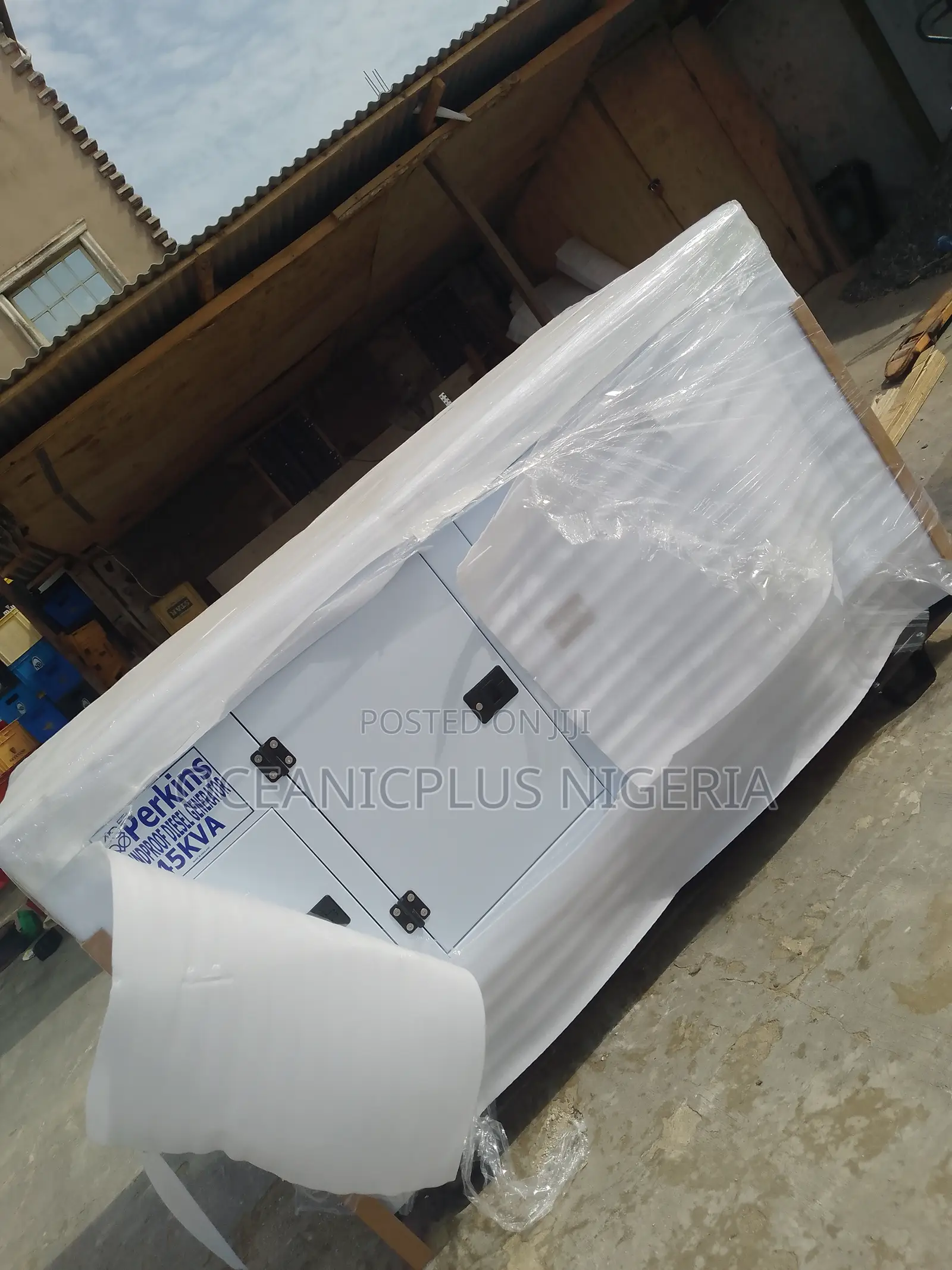45perkins DIESEL Generator(Soundpoof)