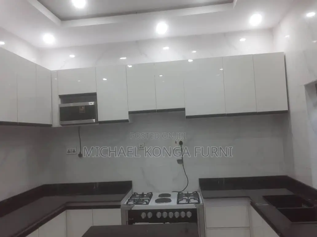Classic and Stylish Kitchen