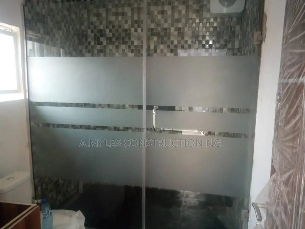 Shower Cubicles Fabricate