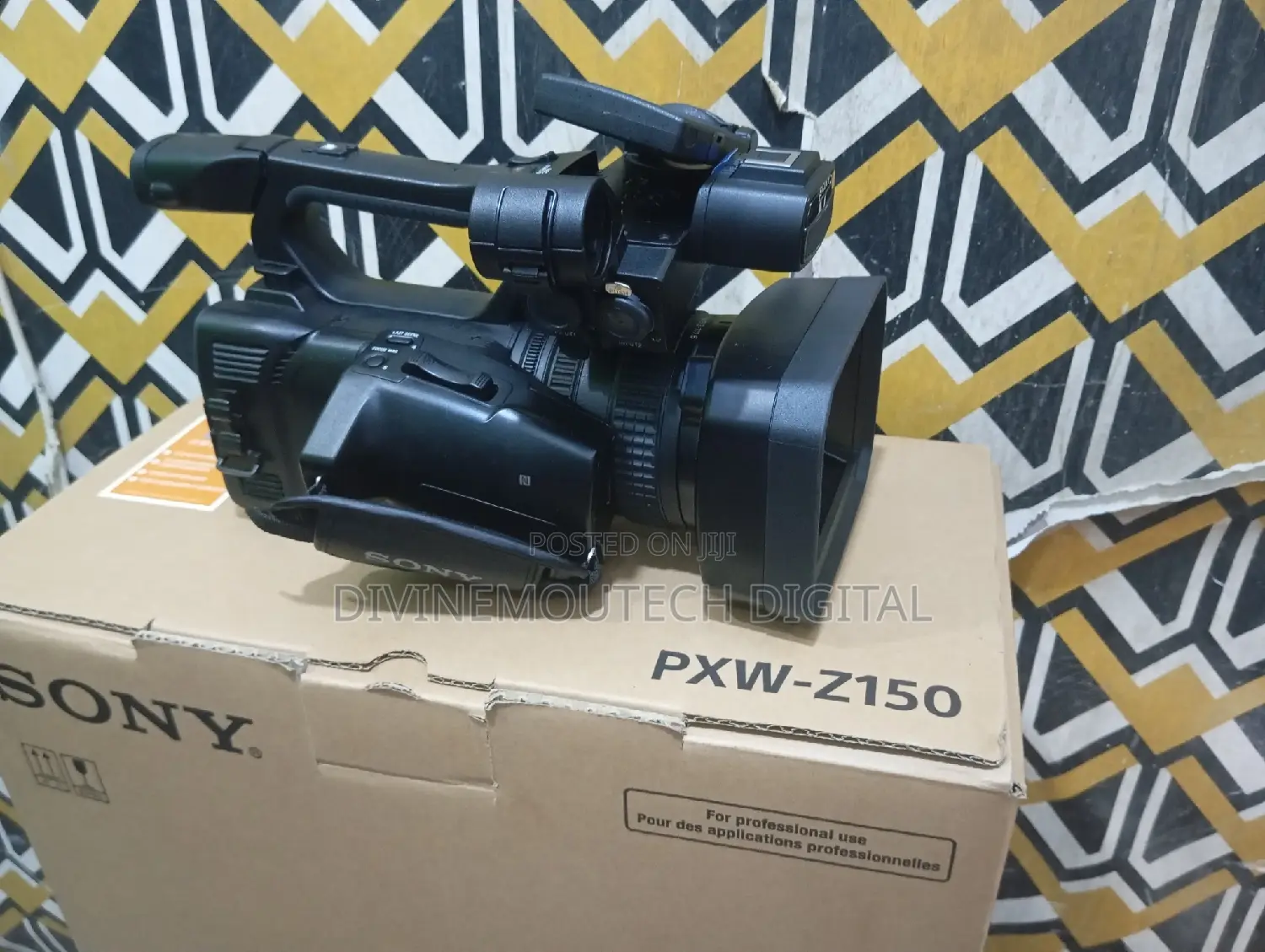 PXW-Z150 Hand Held Video Camera