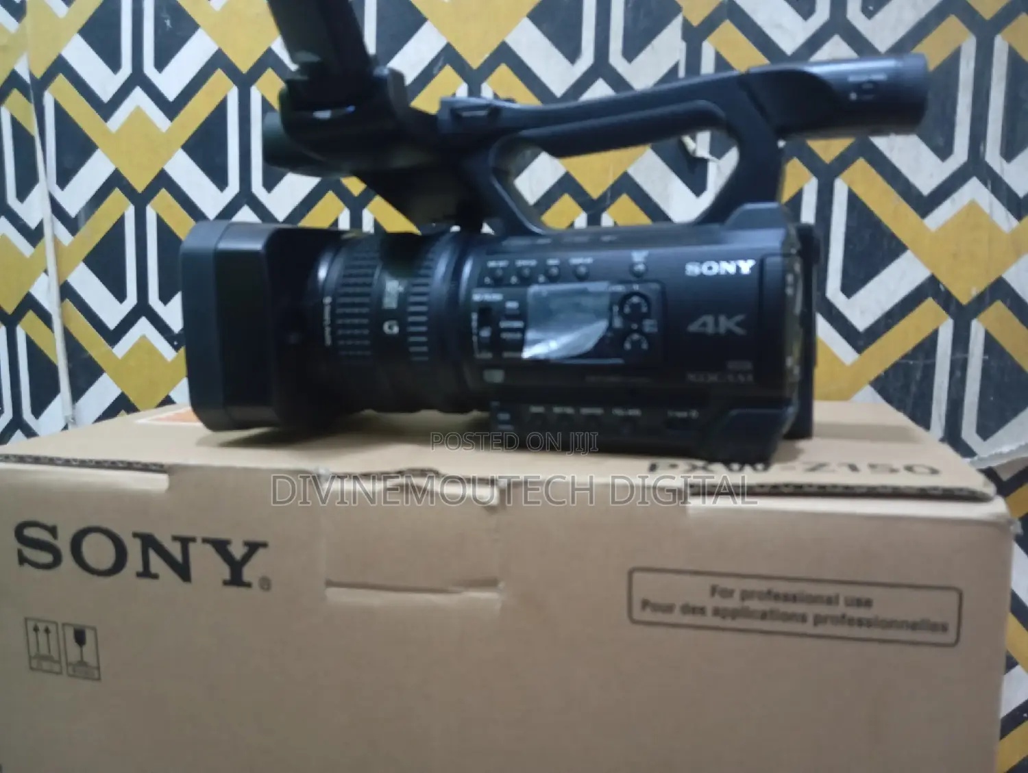 PXW-Z150 Hand Held Video Camera