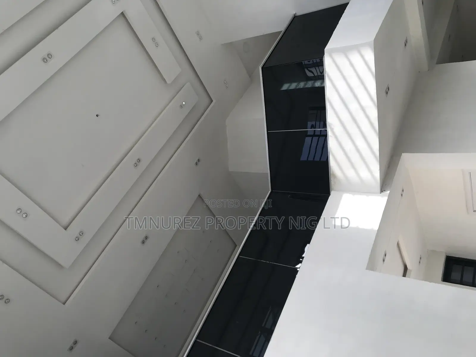 4bdrm Duplex in Phase1 for sale