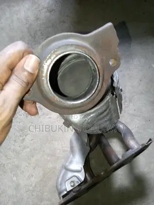 04-05 Toyota Ipsum, Estima Rav4 Catalytic Exhaust Pot.