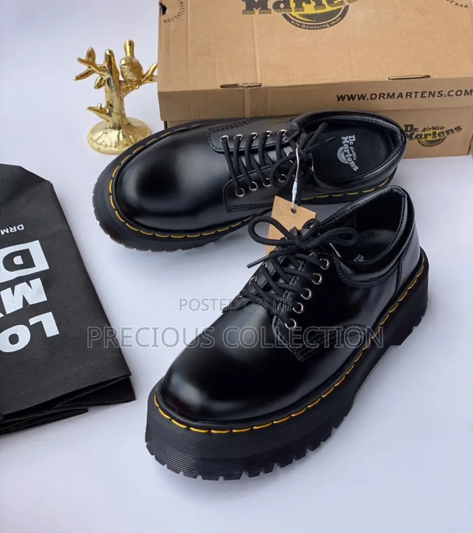 Unisex Dr Martens Leather Shoe