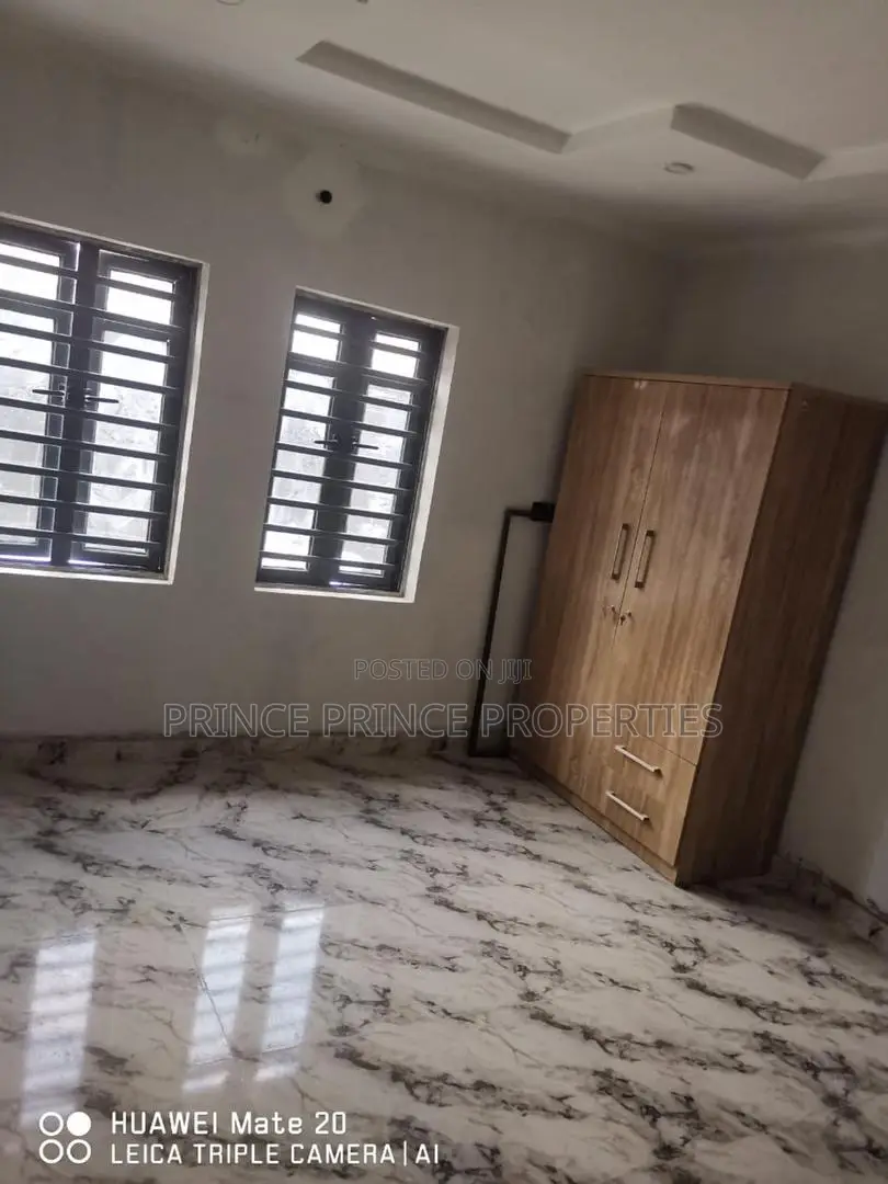 Furnished 3bdrm Block of Flats in Surulere for rent