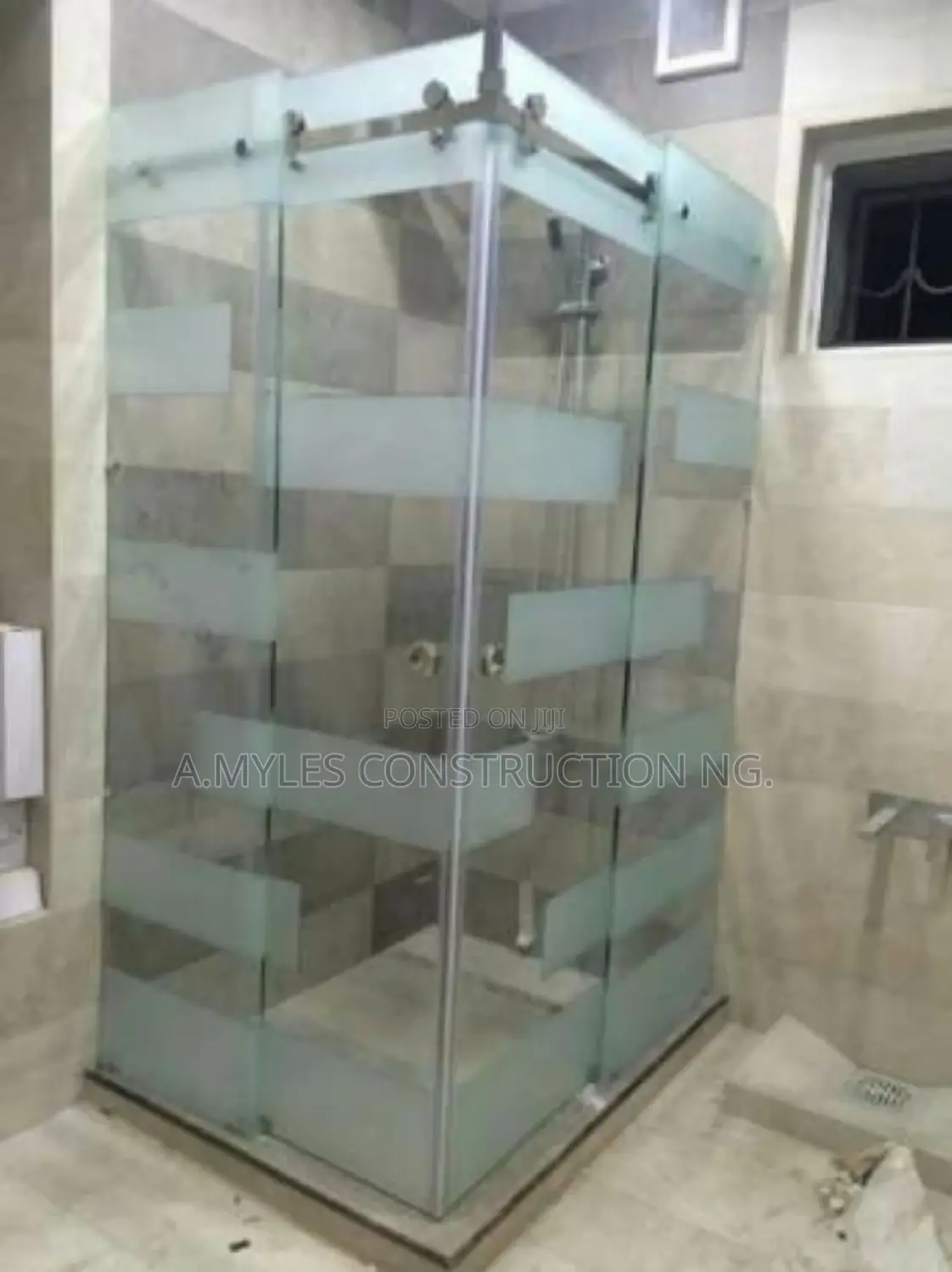 Am Shower Cubicles
