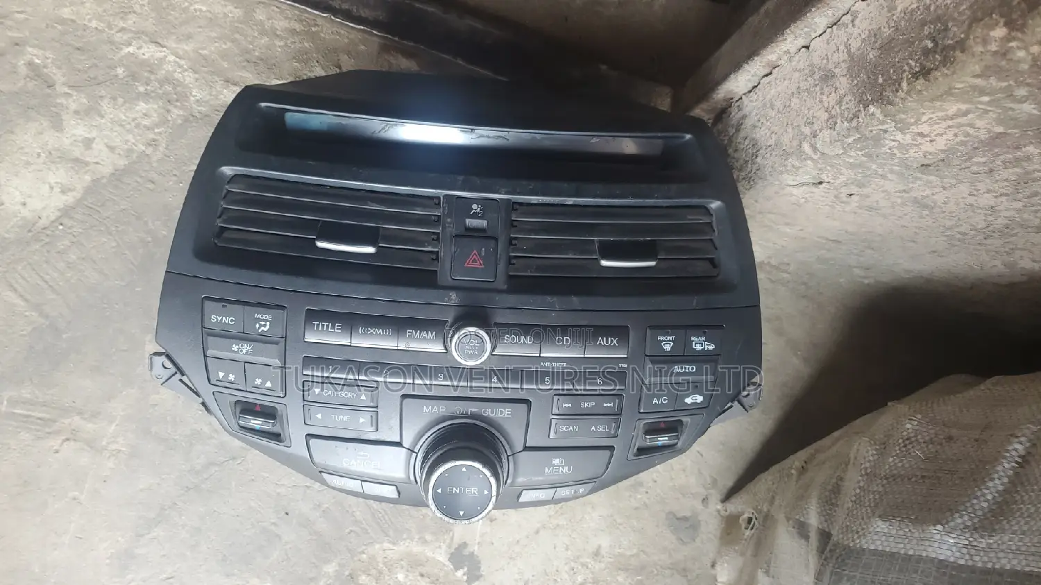 Car Radio Crosstour 2010 Model