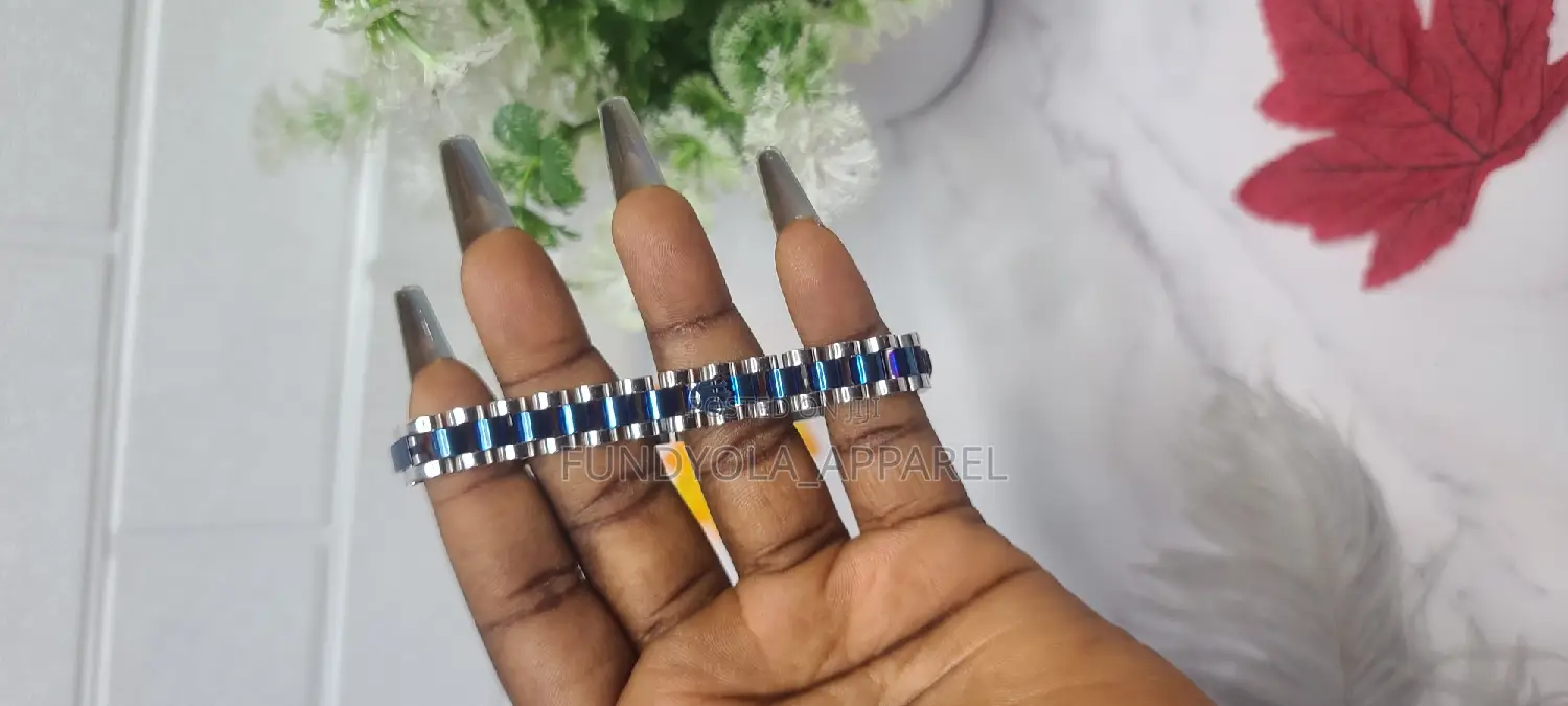 Color Mix Magnetic Strap Hand Chain