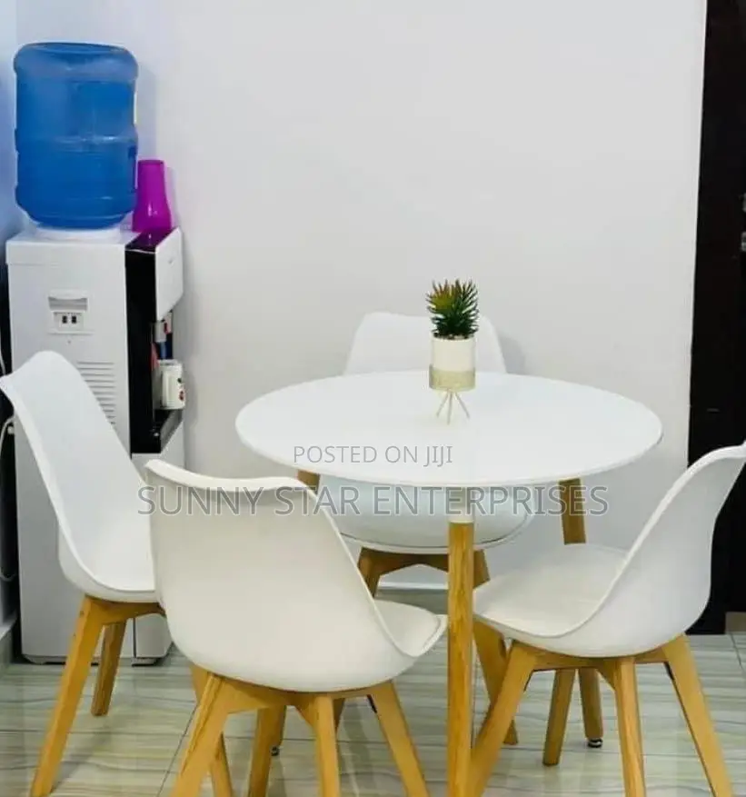 High Quality Chair for Restaurants, Bars and Home Use
