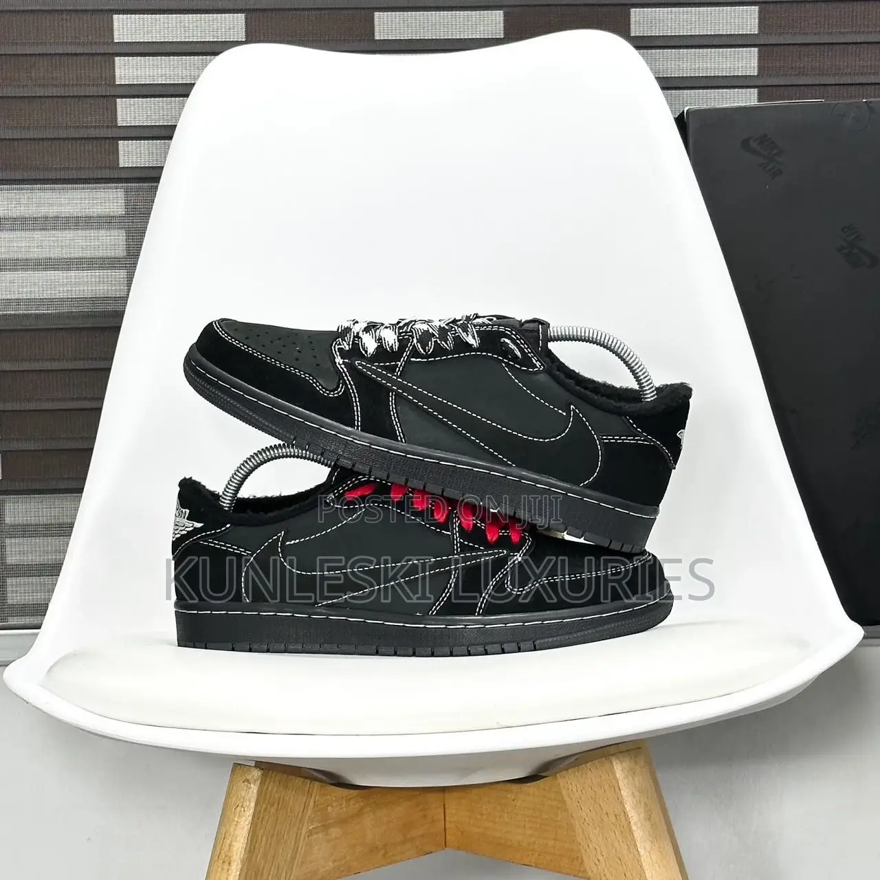 Original Travis Scott X Jordan 1 Low Black Phantom Sneakers