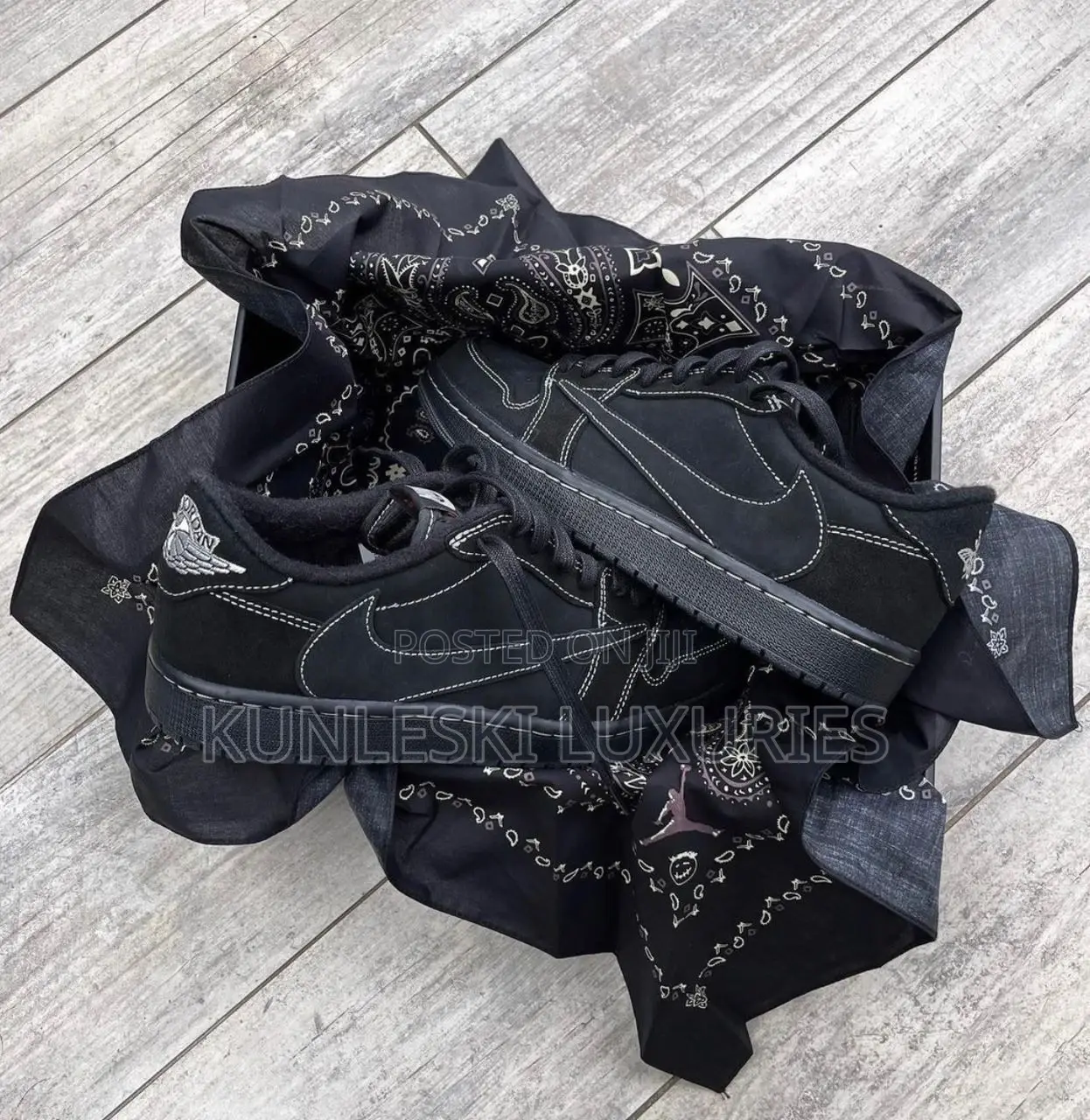 Original Travis Scott X Jordan 1 Low Black Phantom Sneakers