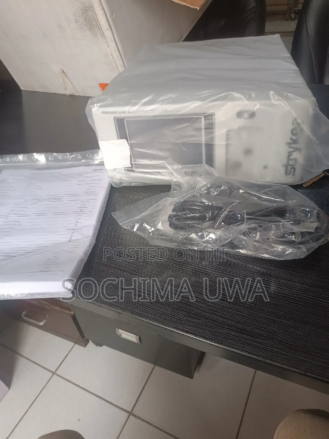 Pneumoclear CO2 Conditioning Insufflator Stryker