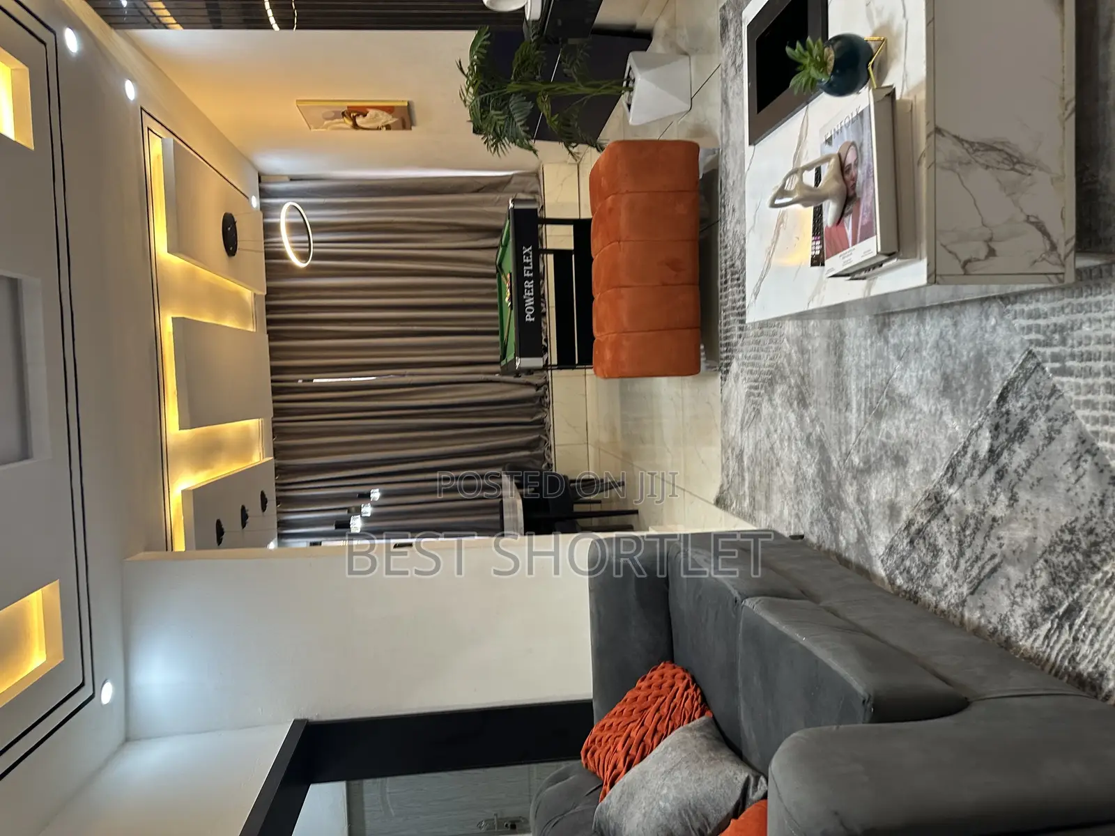 Luxury 1 Bedroom Duplex PS5, Private Swimming Pool,Snooker