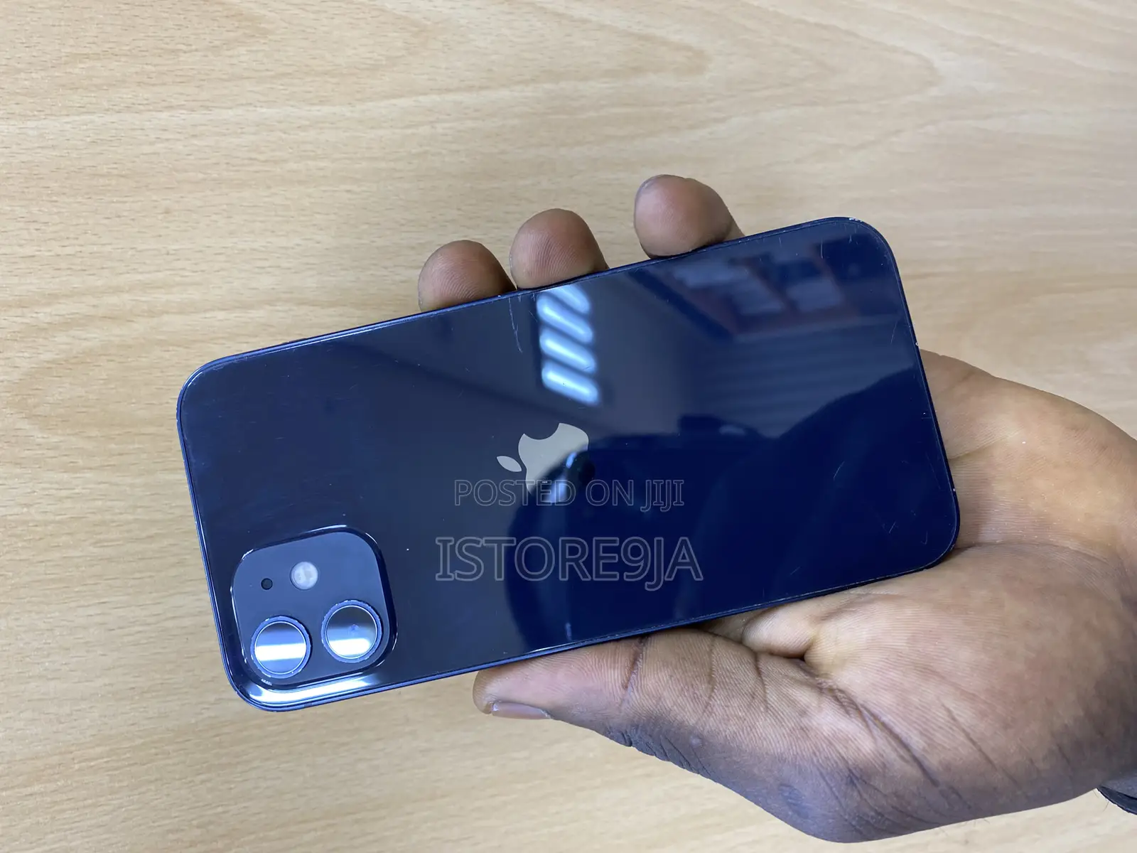 iPhone 12 Backglass Replacement