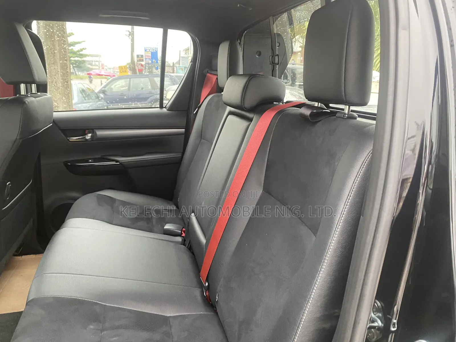 New Toyota Hilux 2024 Black