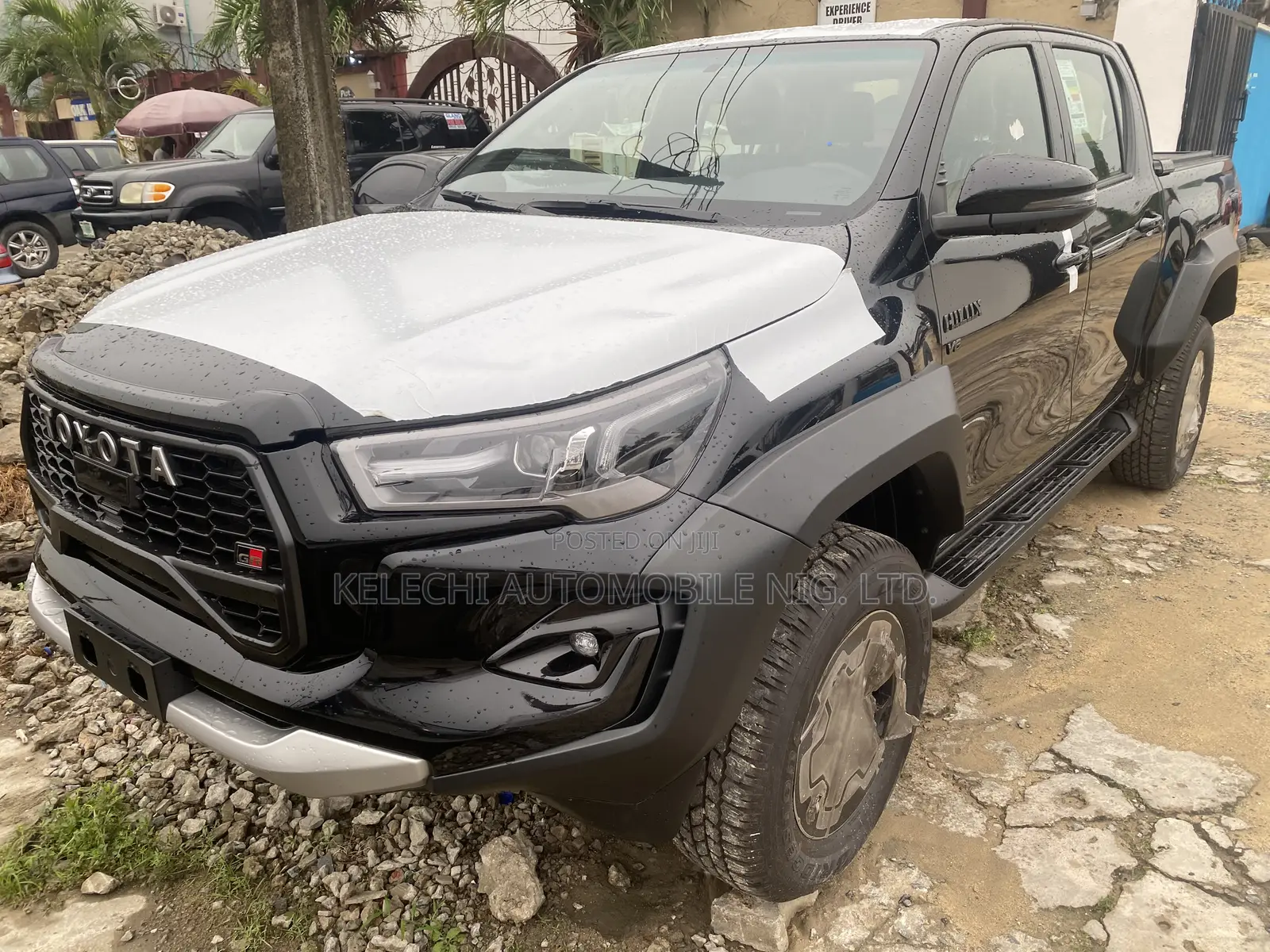 New Toyota Hilux 2024 Black