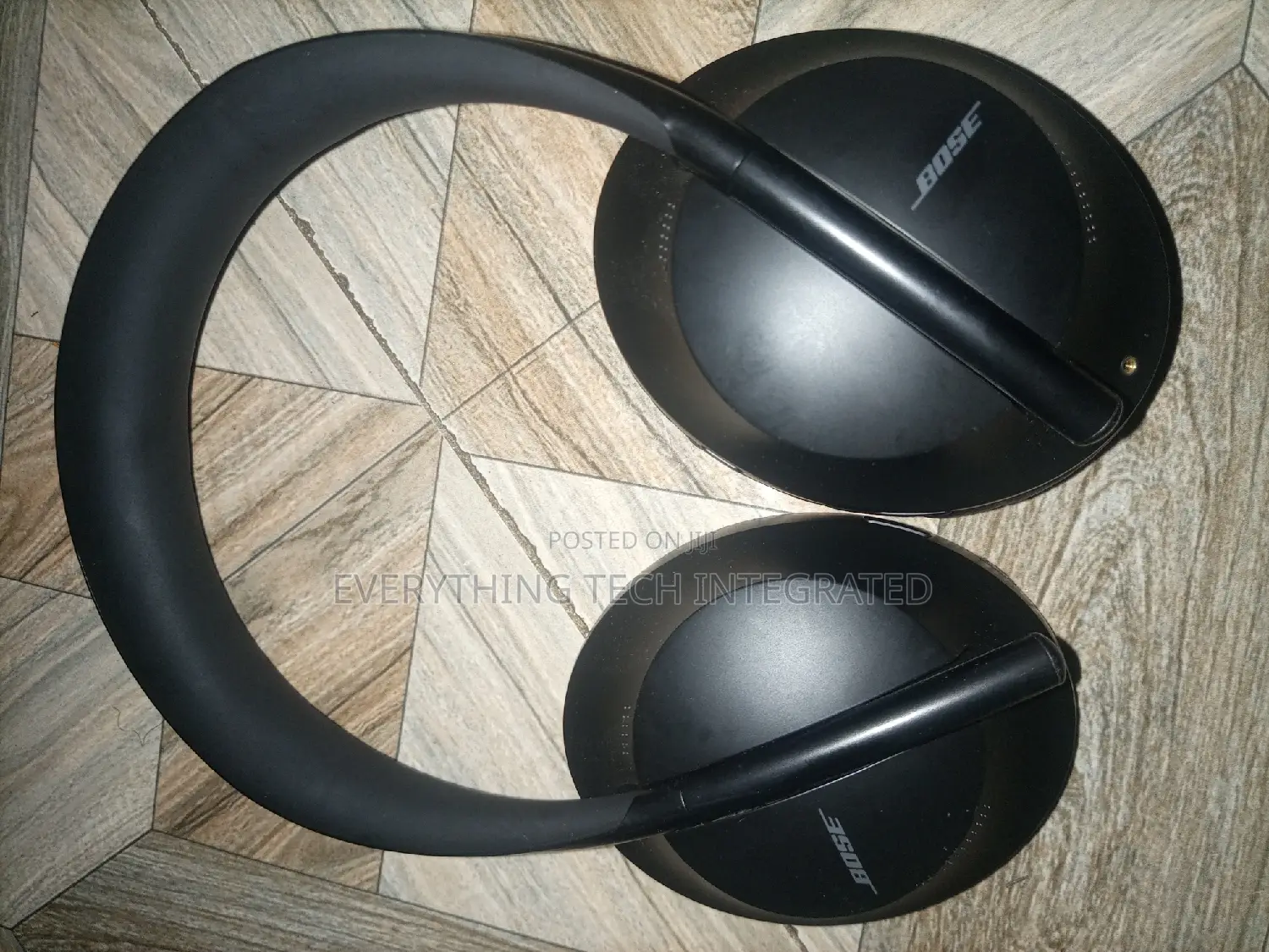 Bose 700 Noise Cancelling Headphones