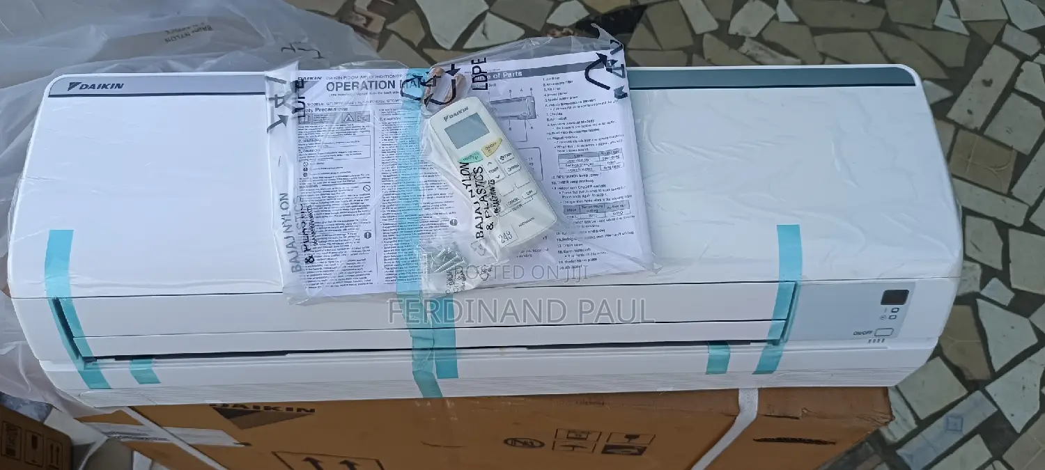 DAIKIN Split Unit Air Conditioner 1.5HP