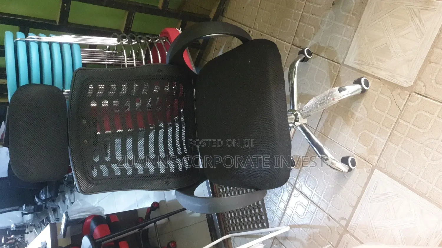 Victory Mesh Swivel Chair
