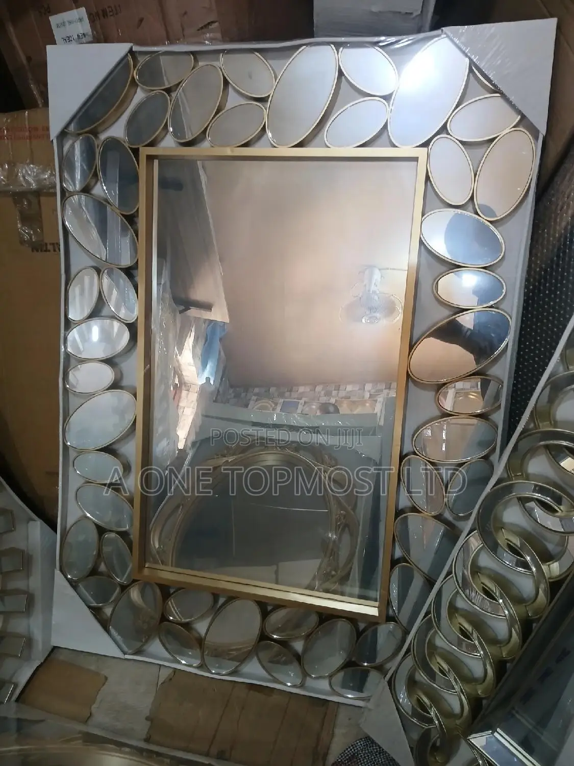 Design Mirror (105 by 57cm)