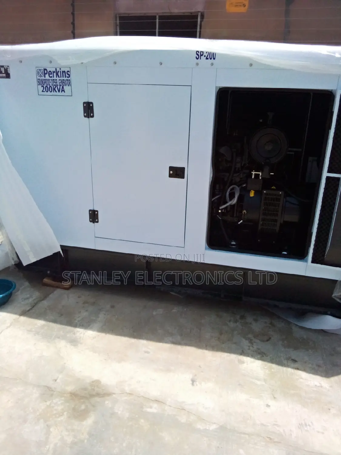 Brand New 200kva Perkins Soundproof Generator Diesel 100% Cp