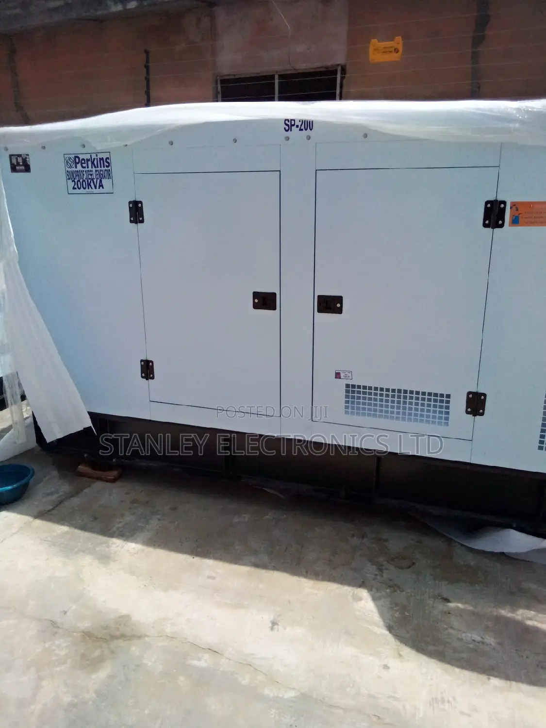 Brand New 200kva Perkins Soundproof Generator Diesel 100% Cp