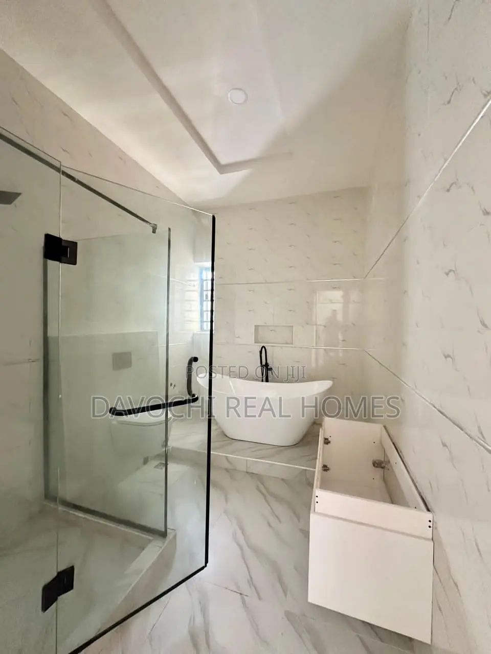 4bdrm Duplex in Ikota Lekki for sale