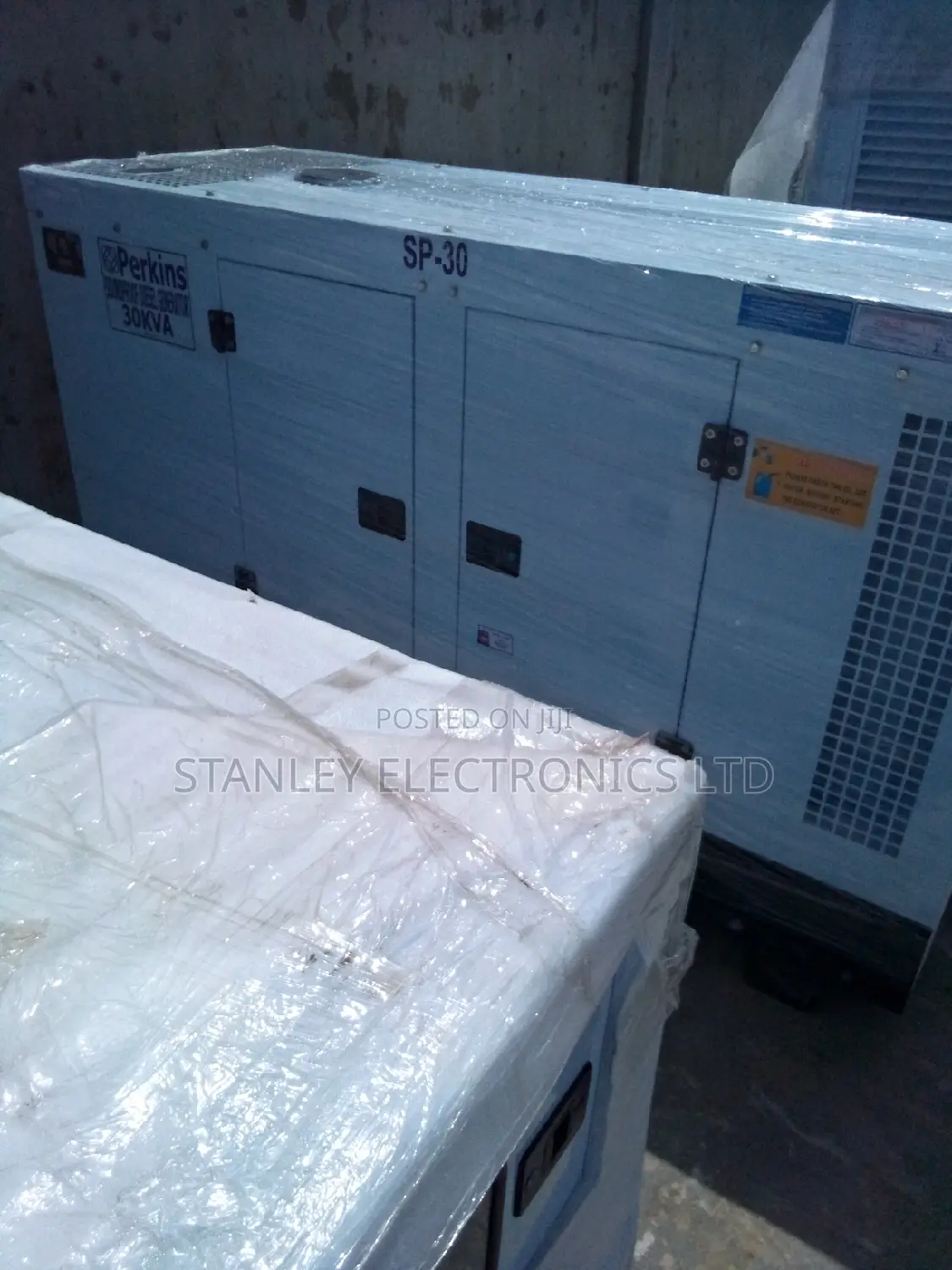 Brand New 30kva Perkins Soundproof Generator Diesel 100% Cp