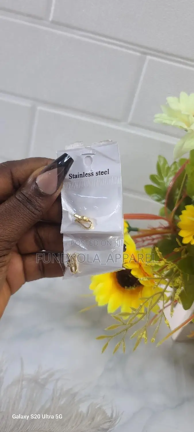 Non Piercing Clip on Nose-Ring