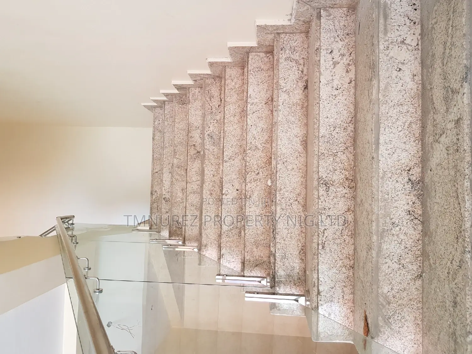Open Space 230sqm Per SQM