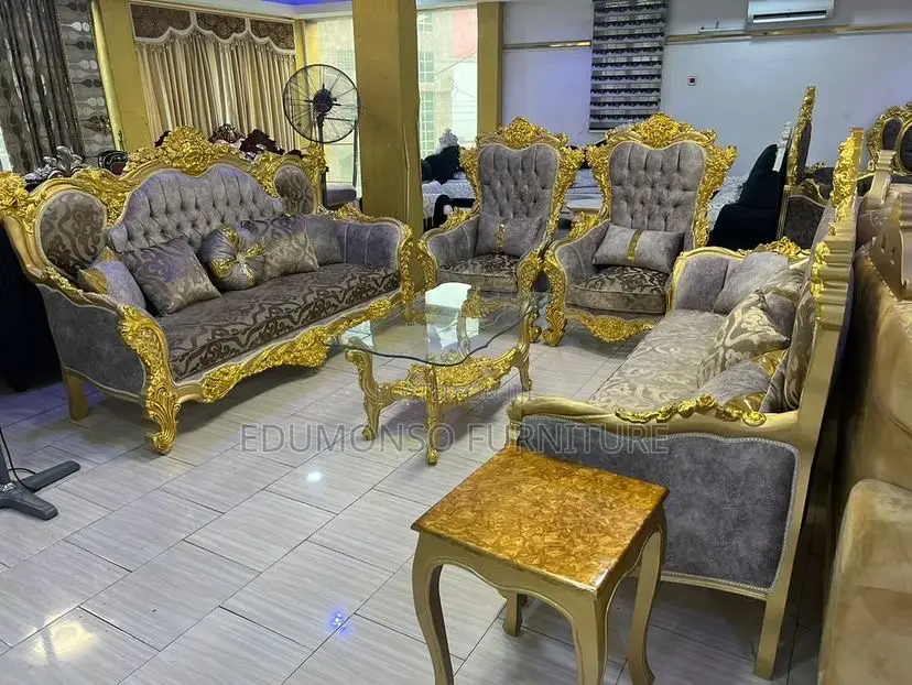 Royal Sofa Seetee + Center Table + 2 Side Stools
