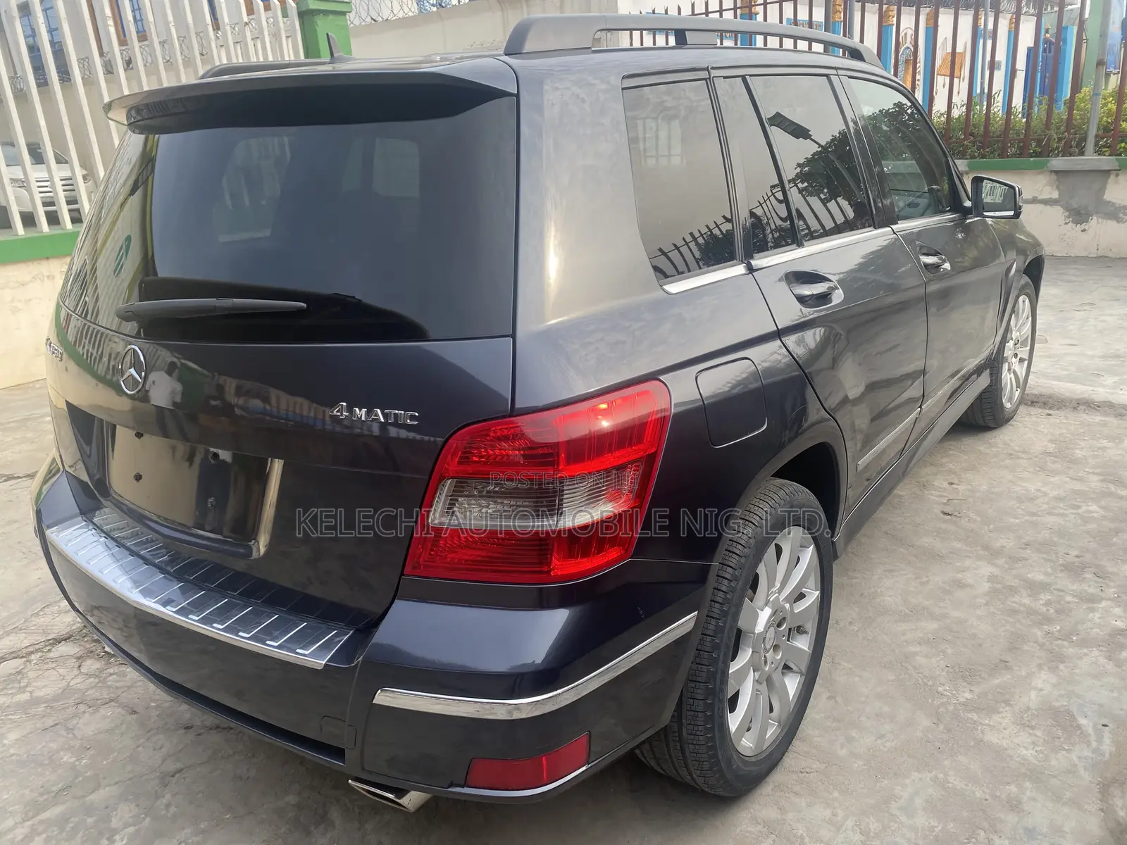 Mercedes-Benz GLK-Class 350 4MATIC 2010 Gray